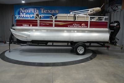 BOATZON | Sun Tracker Bass Buggy 18 DLX 2024