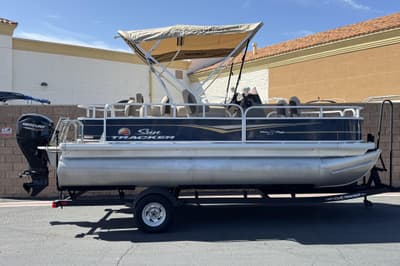 BOATZON | Sun Tracker Bass Buggy 18 DLX 2024