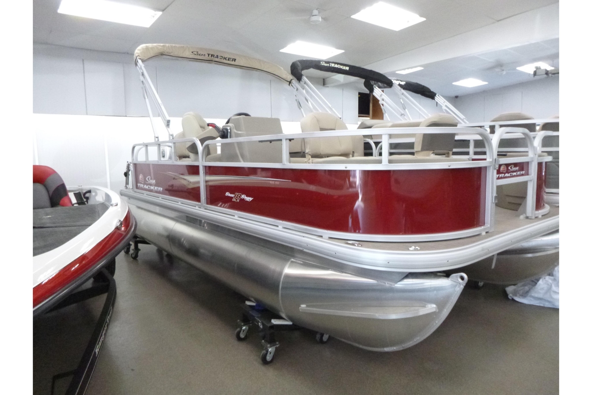 2025 Sun Tracker Bass Buggy 18 DLX - Sold Boat
