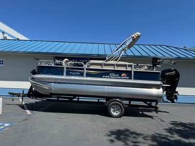 BOATZON | Sun Tracker Bass Buggy 18 DLX 2025