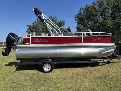 BOATZON | Sun Tracker Bass Buggy 18 DLX 2026