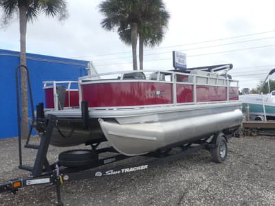 BOATZON | Sun Tracker Bass Buggy 18 DLX 2026