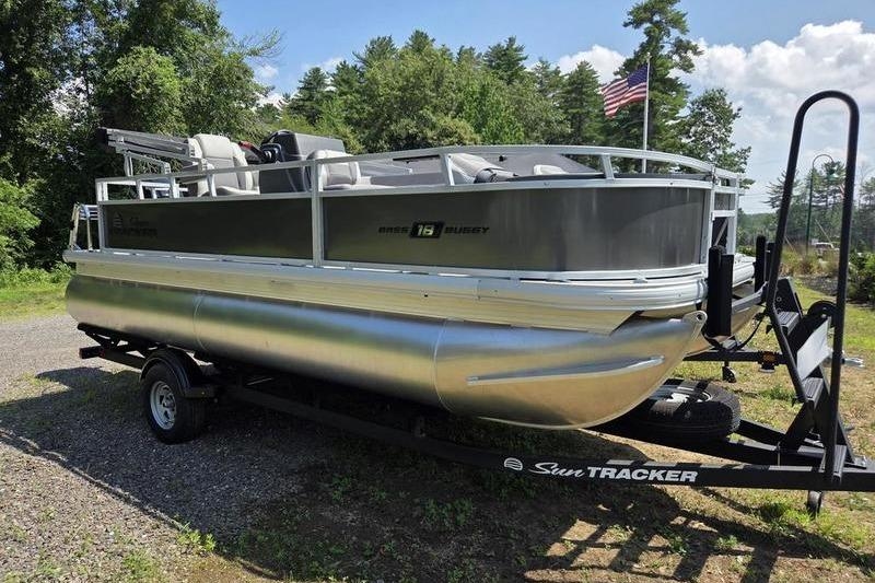 2026 Sun Tracker Bass Buggy 18 DLX - Sold Boat