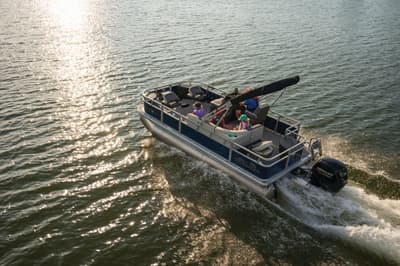 BOATZON | Sun Tracker Bass Buggy 18 DLX 2027