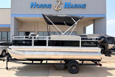BOATZON | Sun Tracker Bass Buggy 18 DLX 2027