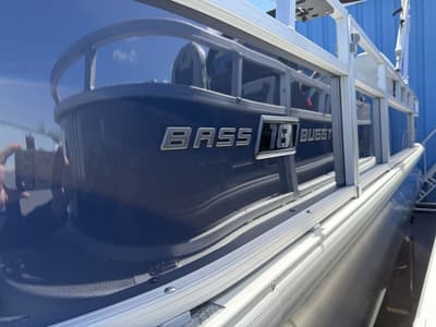 BOATZON | Sun Tracker BB 18 DLX 2026
