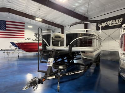 BOATZON | Sun Tracker FB 20 DLX 2027