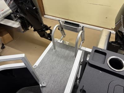 BOATZON | Sun Tracker FB22 XP3 2027