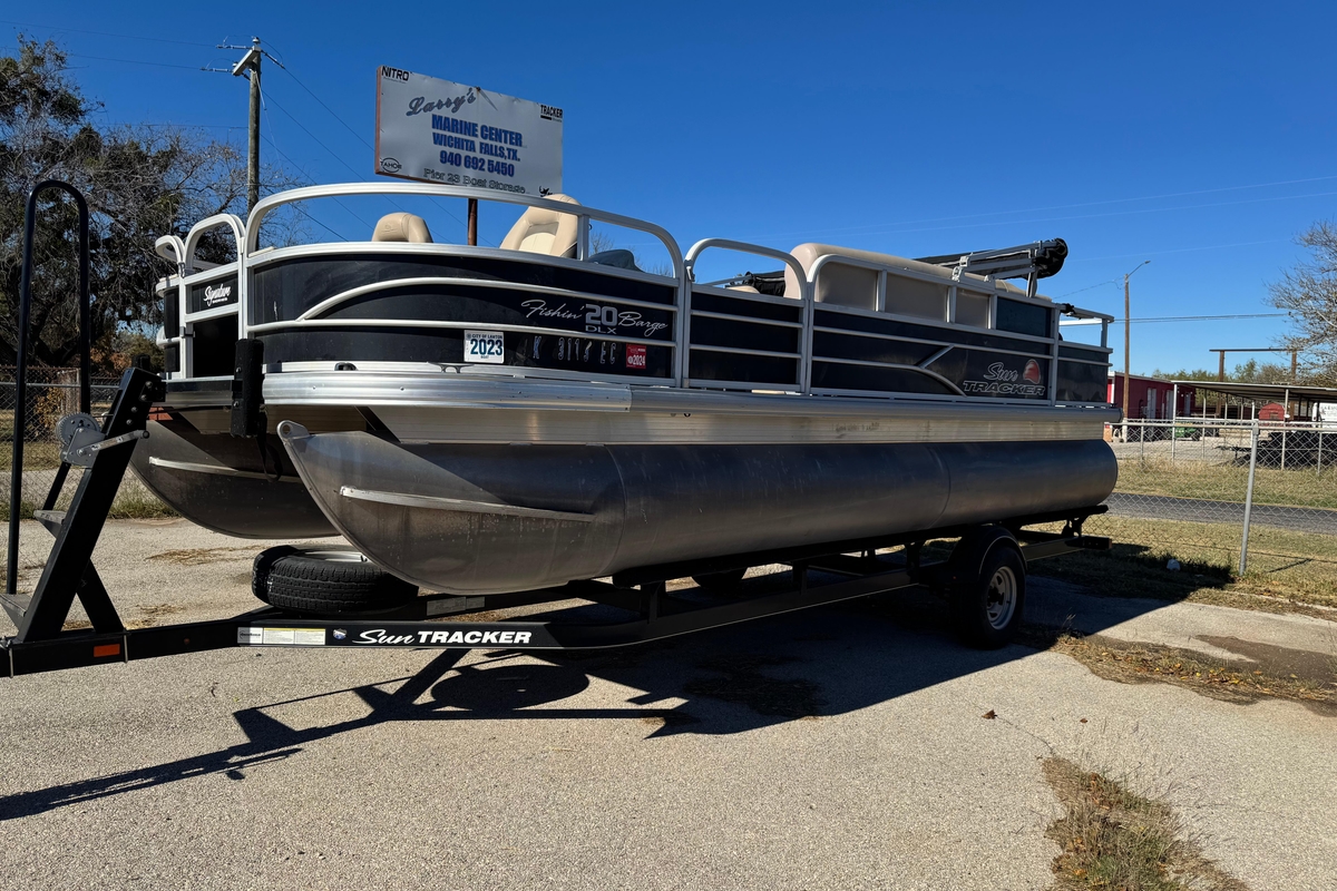 2016 Sun Tracker Fishin Barge 20 DLX - Sold Boat