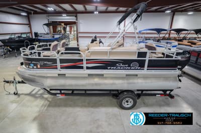 BOATZON | Sun Tracker Fishin Barge 20 DLX 2017