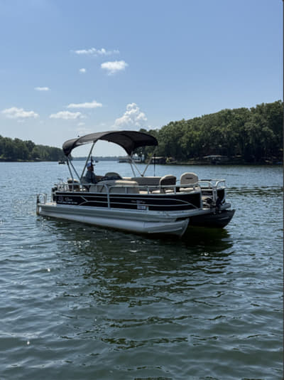BOATZON | Sun Tracker FISHIN BARGE 20 DLX 2017