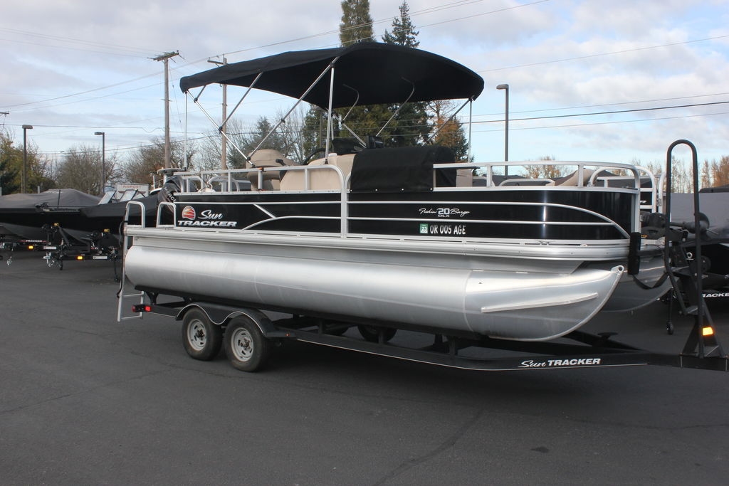 2018 Sun Tracker FISHIN BARGE 20 DLX - Sold Boat