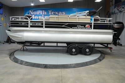 BOATZON | Sun Tracker FISHIN BARGE 20 DLX 2018