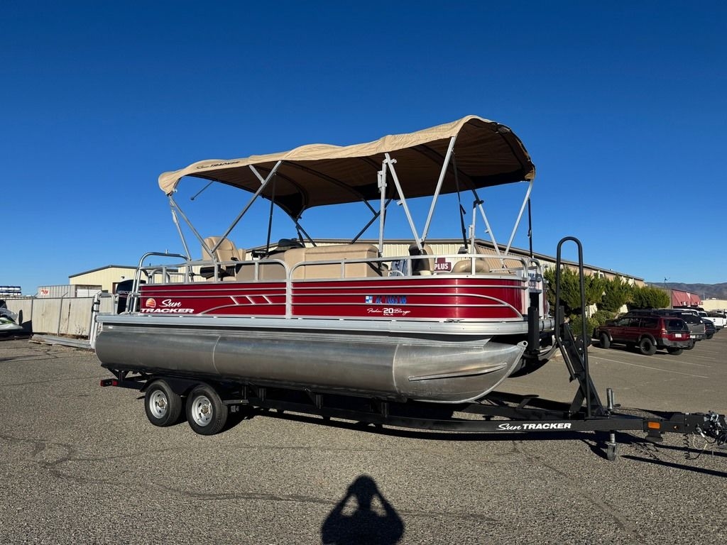 2021 Sun Tracker Fishin Barge 20 DLX - Sold Boat