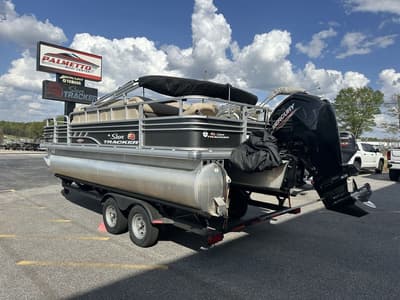 BOATZON | Sun Tracker Fishin Barge 20 DLX 2023