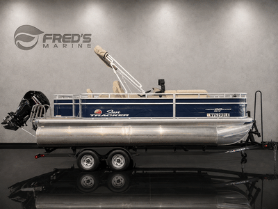 BOATZON | Sun Tracker Fishin Barge 20 DLX 2024
