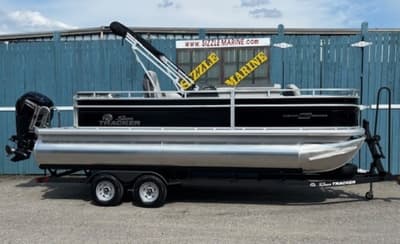 BOATZON | Sun Tracker Fishin Barge 20 DLX 2026