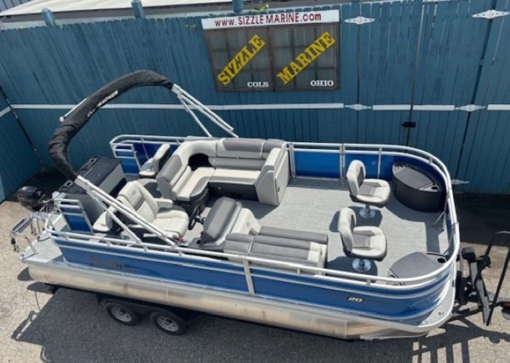Sun Tracker Fishin Barge 20 DLX 2026
