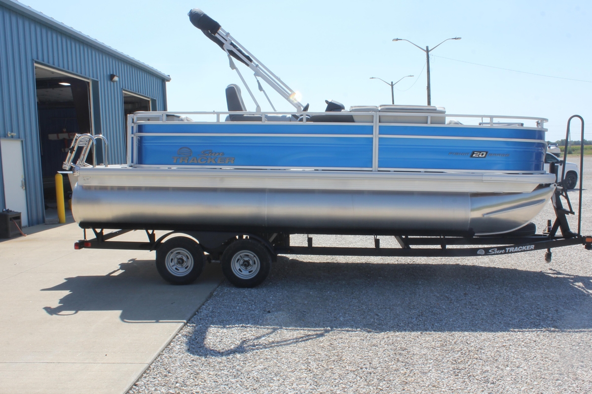 2026 Sun Tracker Fishin Barge 20 DLX - Sold Boat