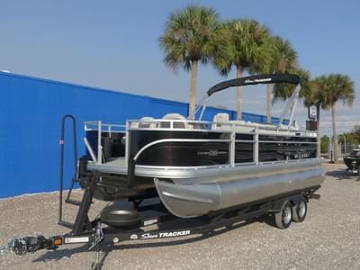 BOATZON | Sun Tracker Fishin Barge 20 DLX 2026