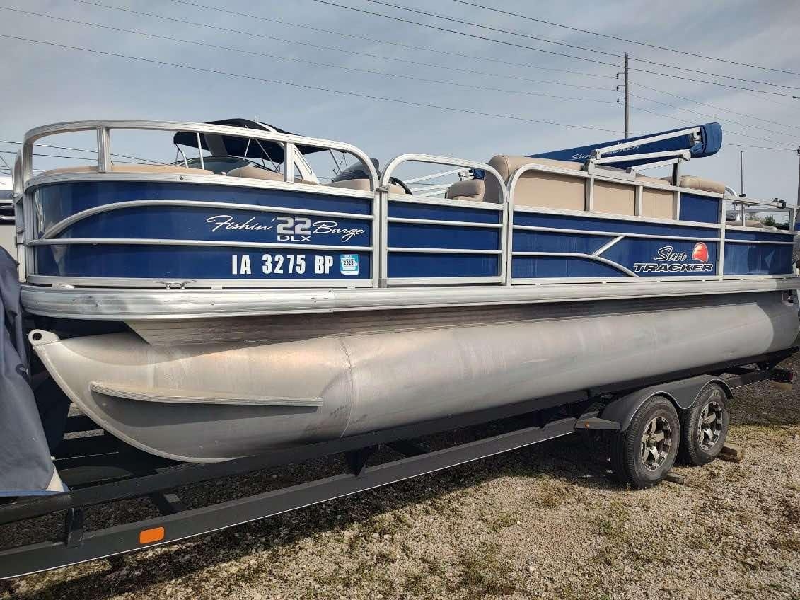 2016 Sun Tracker Fishin Barge 22 DLX - Sold Boat