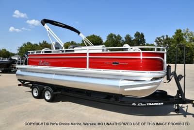 BOATZON | Sun Tracker FISHIN BARGE 22 DLX w150HP Mercury 4 Stroke 2026