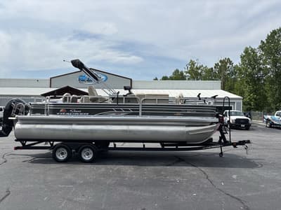 BOATZON | Sun Tracker Fishin Barge 22 XP3 2023
