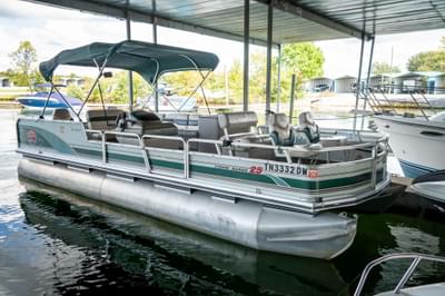 BOATZON | Sun Tracker Fishin Barge 25 2000