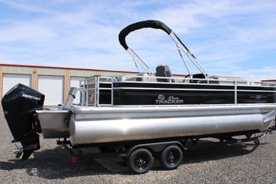 BOATZON | Sun Tracker Fishing Barge 22 XP3 2027