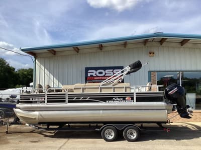 BOATZON | Sun Tracker Fishin Barge 20 DLX 2020
