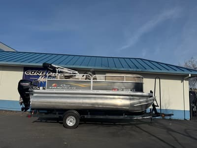 BOATZON | Sun Tracker Party Barge 16 DLX 2024