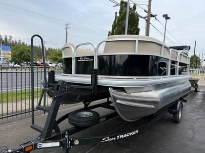 BOATZON | Sun Tracker Party Barge 16 DLX 2025 BOATZON | Sun Tracker Party Barge 16 DLX 2025