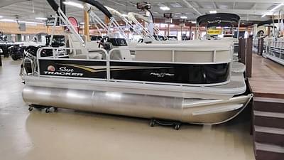 BOATZON | Sun Tracker Party Barge 16 DLX 2025 BOATZON | Sun Tracker Party Barge 16 DLX 2025