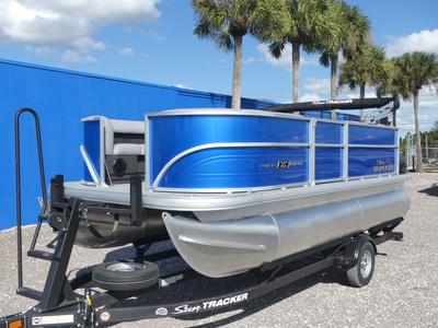 BOATZON | Sun Tracker Party Barge 16 DLX 2026