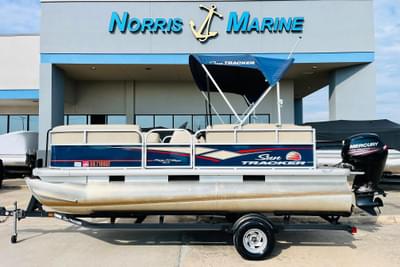 BOATZON | Sun Tracker Party Barge 18 DLX 2019