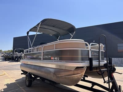 BOATZON | Sun Tracker Party Barge 18 DLX 2023