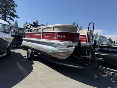 BOATZON | Sun Tracker Party Barge 18 DLX 2023