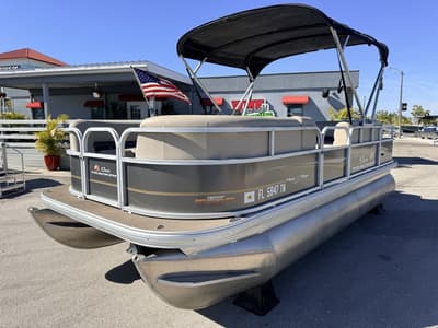 BOATZON | Sun Tracker Party Barge 18 DLX 2023