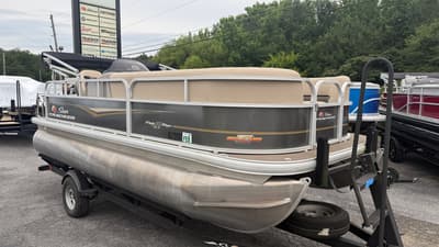 BOATZON | Sun Tracker PARTY BARGE 18 DLX 2023