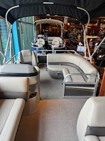 BOATZON | Sun Tracker Party Barge 18 DLX 2025 BOATZON | Sun Tracker Party Barge 18 DLX 2025