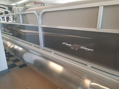BOATZON | Sun Tracker Party Barge 18 DLX 2025 BOATZON | Sun Tracker Party Barge 18 DLX 2025