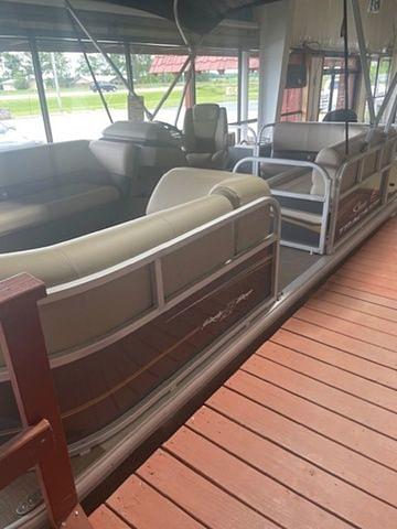 BOATZON | Sun Tracker Party Barge 18 DLX 2025