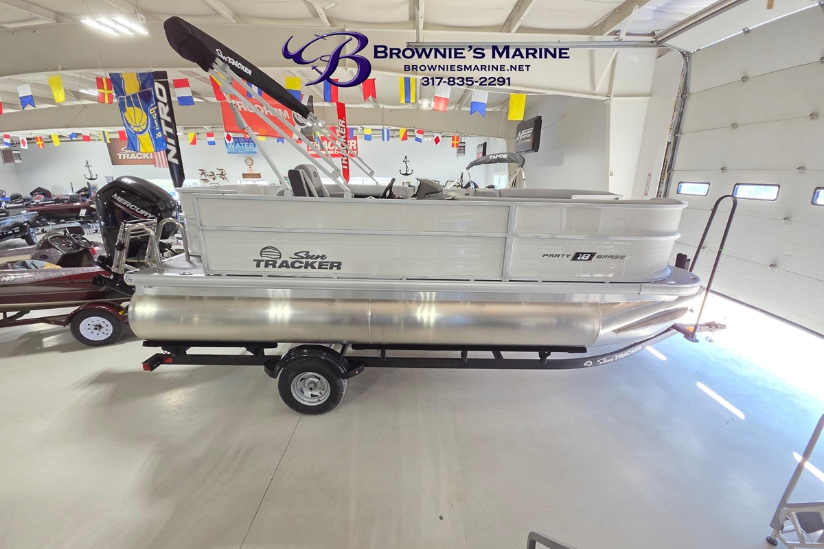 2026 Sun Tracker Party Barge 18 DLX - Sold Boat