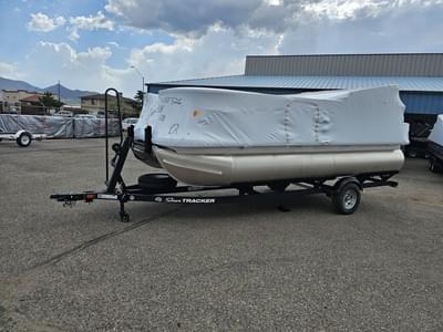 BOATZON | Sun Tracker Party Barge 18 DLX 2026 BOATZON | Sun Tracker Party Barge 18 DLX 2026