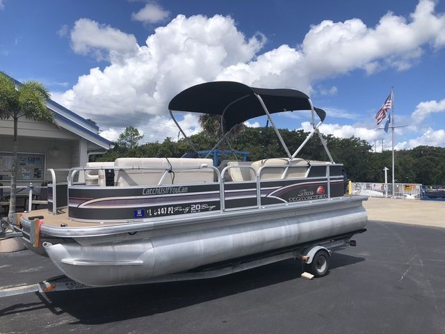2015 Sun Tracker Party Barge 20 DLX - Sold Boat