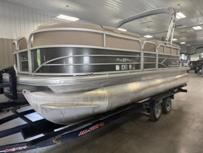 BOATZON | Sun Tracker Party Barge 20 DLX 2018