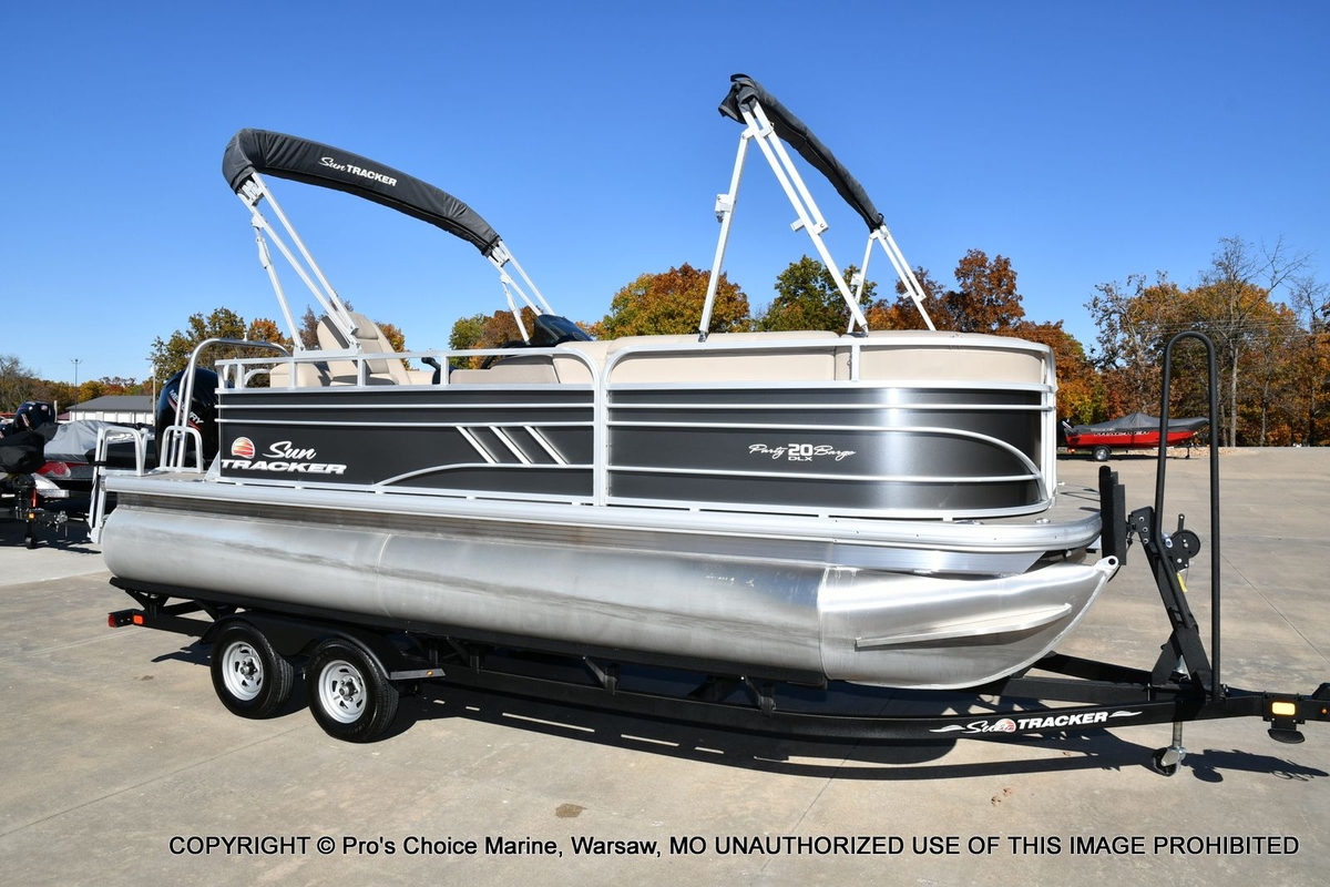2021 Sun Tracker Party Barge 20 DLX - Sold Boat