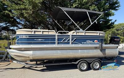 BOATZON | Sun Tracker Party Barge 20 DLX 2022
