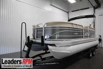 BOATZON | Sun Tracker Party Barge 20 DLX 2022