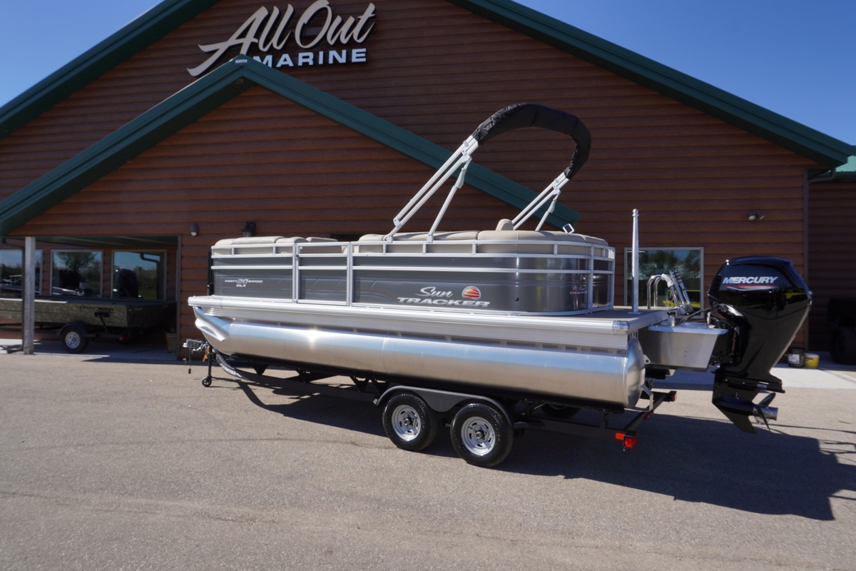 2024 Sun Tracker Party Barge 20 DLX - Sold Boat